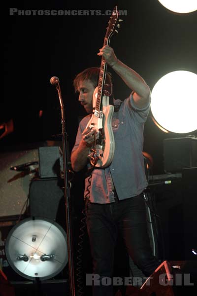 THE BLACK KEYS - 2012-08-25 - SAINT CLOUD - Domaine National - Grande Scene - 